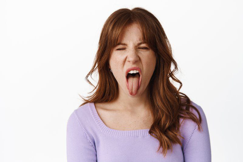 علت مزه بد دهان چیست؟